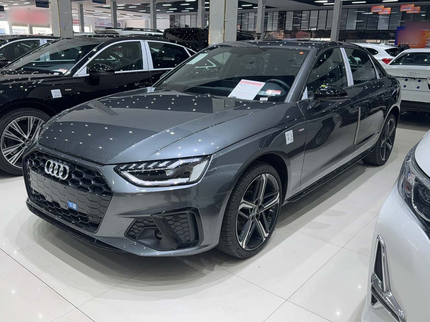 奥迪 A4L 40TFSI