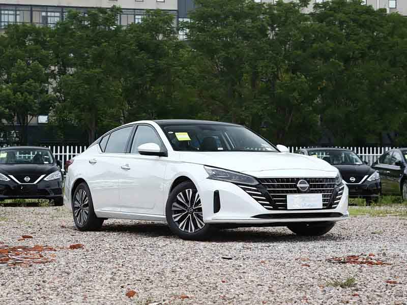 日产 轩逸 1.6L CVT
